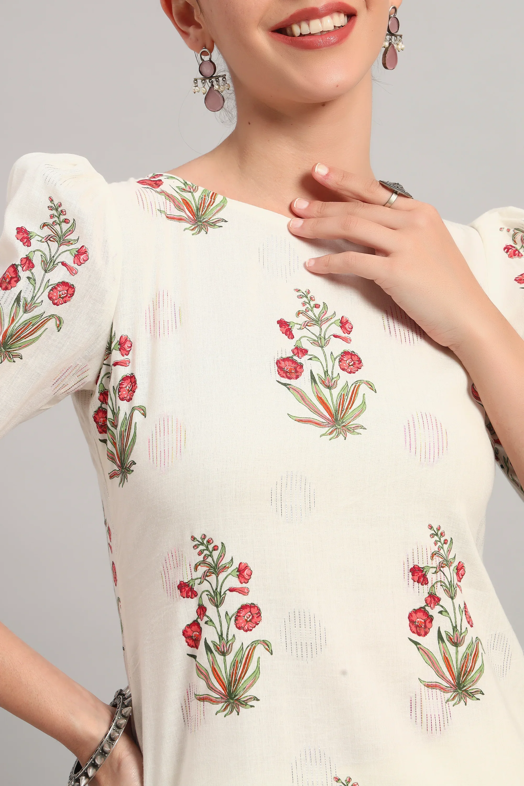 Dufftar Diaries Kurta Set, Floral Beige - Image 5