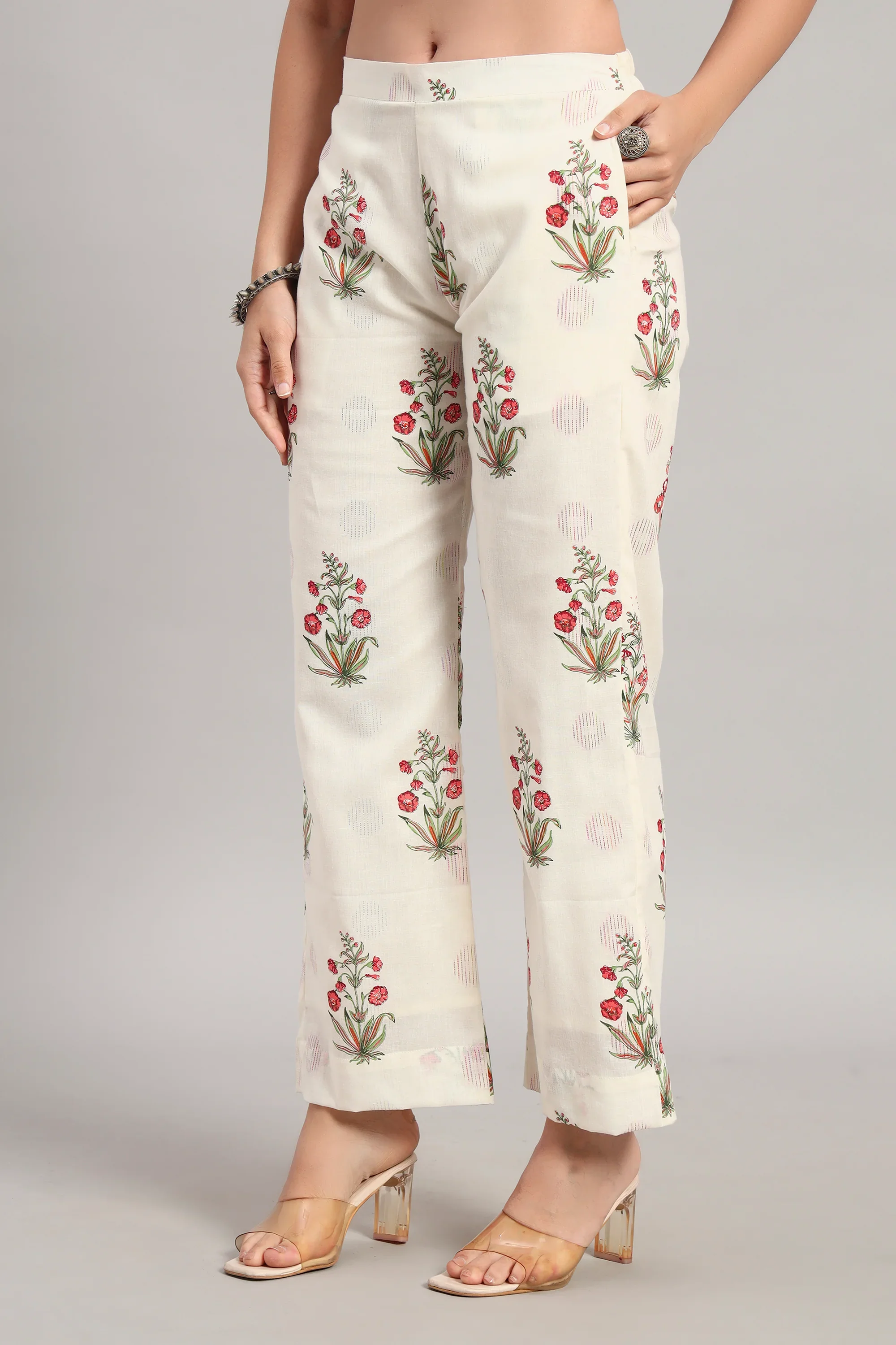 Dufftar Diaries Kurta Set, Floral Beige - Image 6