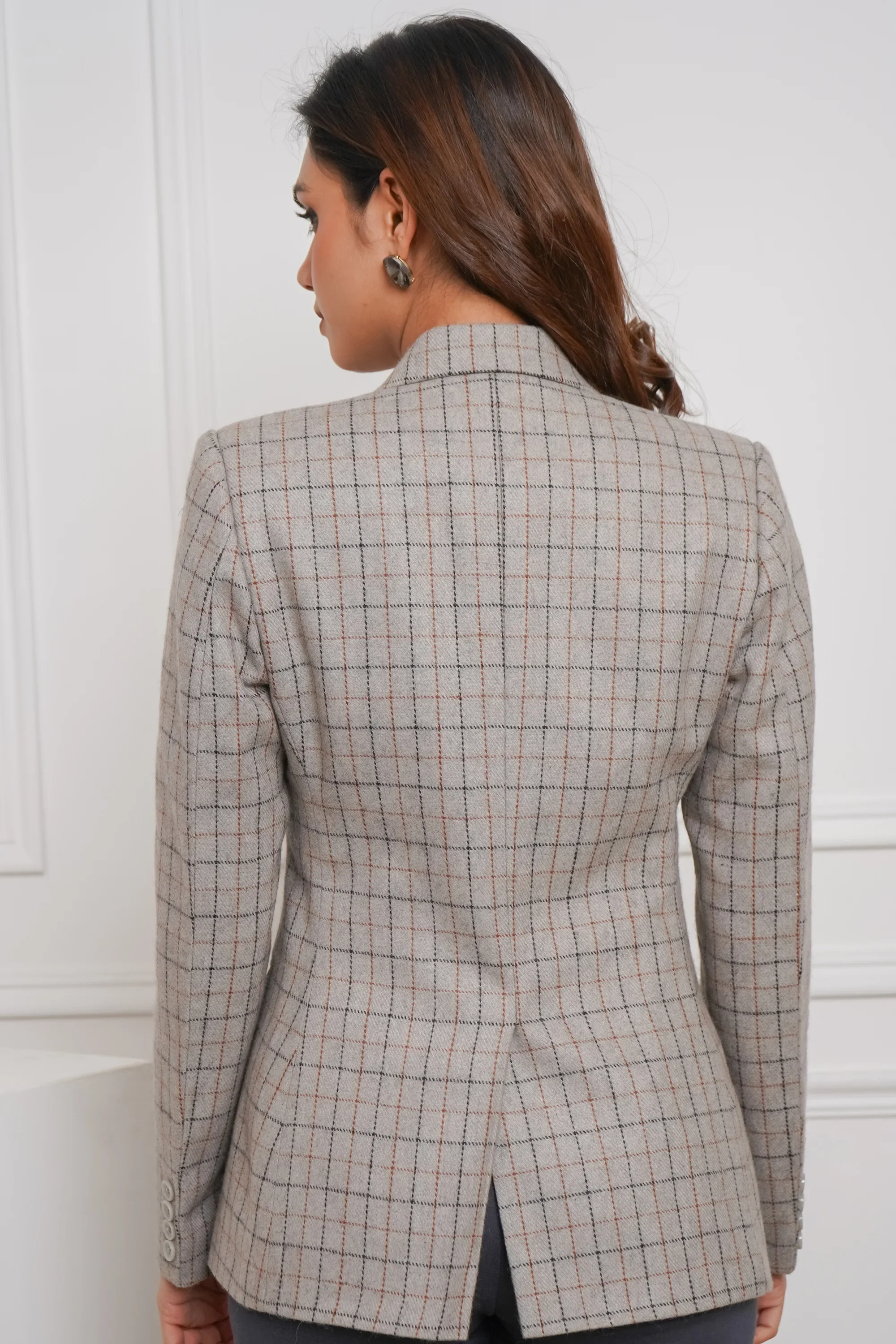 Gray Glam Commander, Plaid Wool Blazer - Image 4
