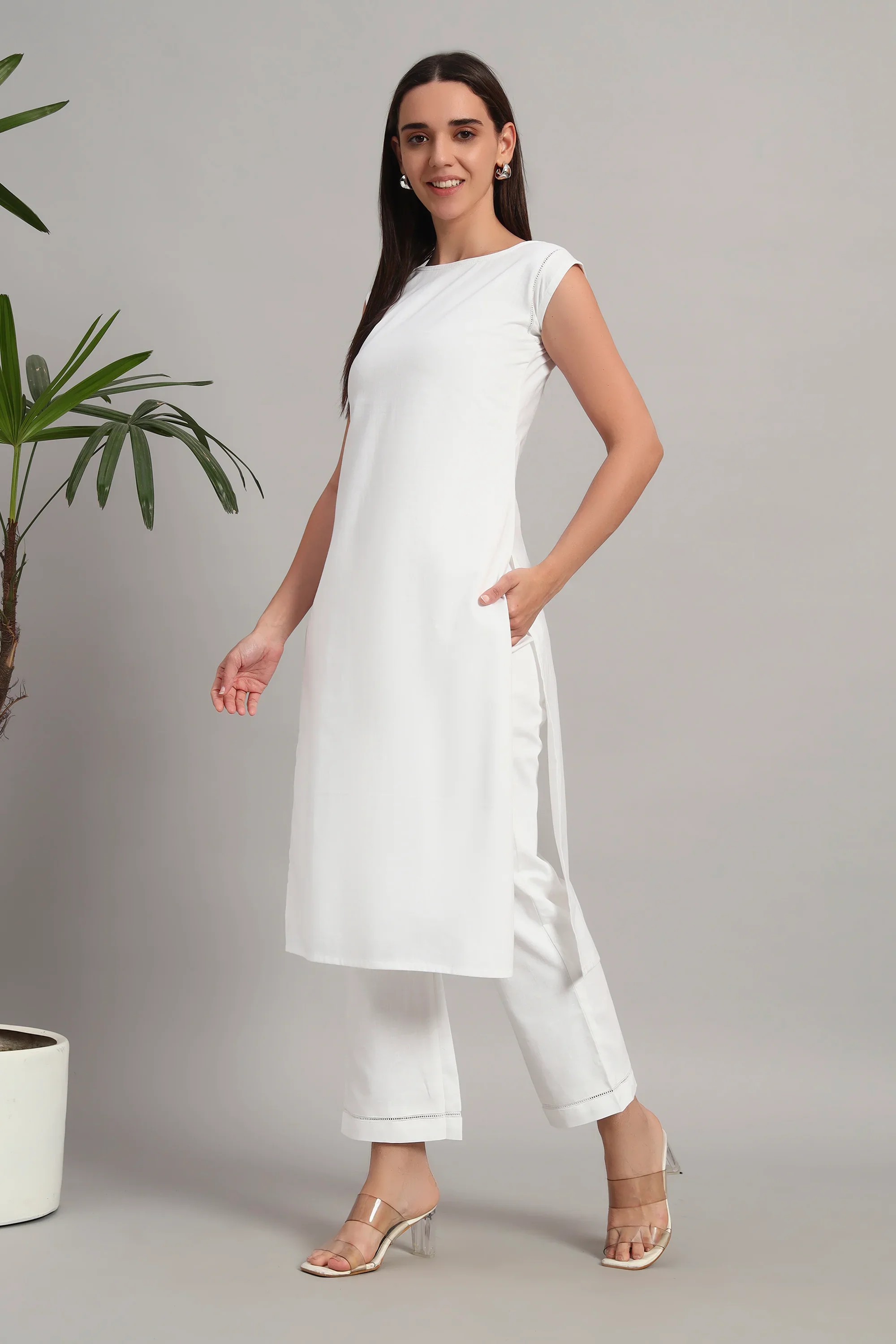 Subah Se Shaam Kurta Set, White - Image 4