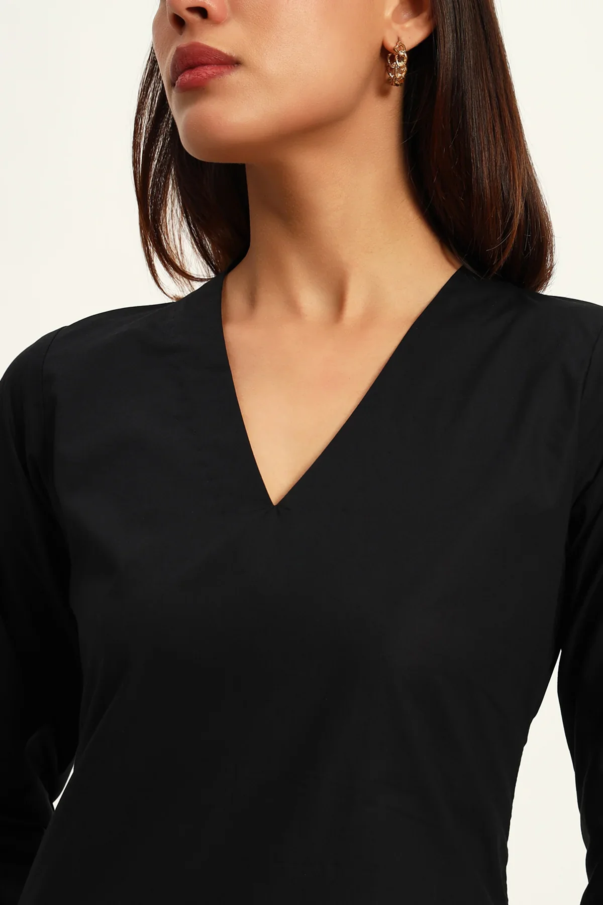 Timeless V Neck Kurta Set, Black - Image 4